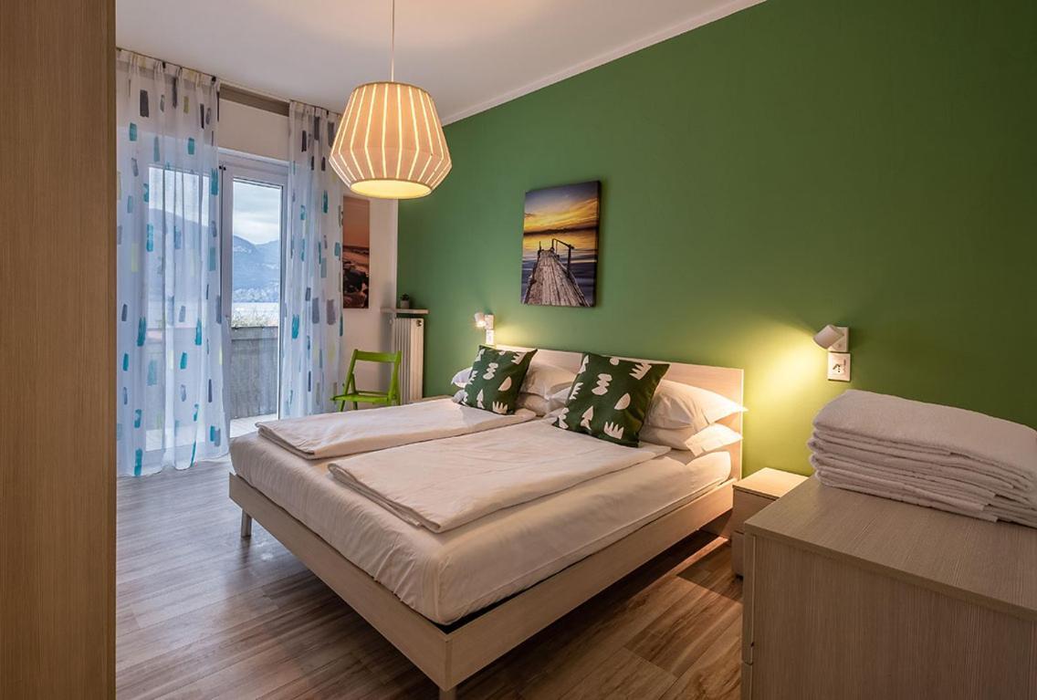 Lake View With Aircon - 5 Minutes From The Beach! Brenzone sul Garda Exterior photo