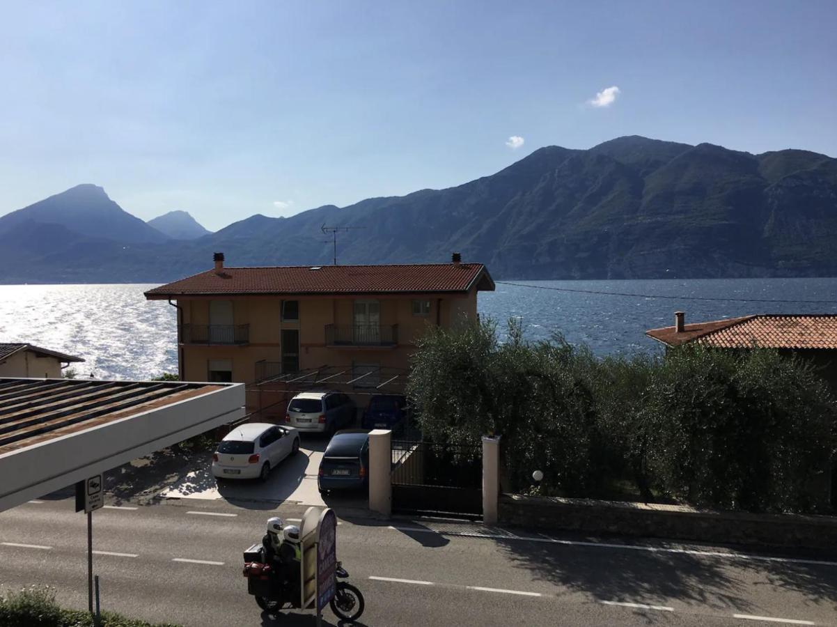 Lake View With Aircon - 5 Minutes From The Beach! Brenzone sul Garda Exterior photo